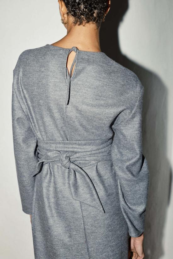  다두라 롱 원피스 다투라 보일드 울 아바 드레스 그래나이트 멜란지 - DATURA