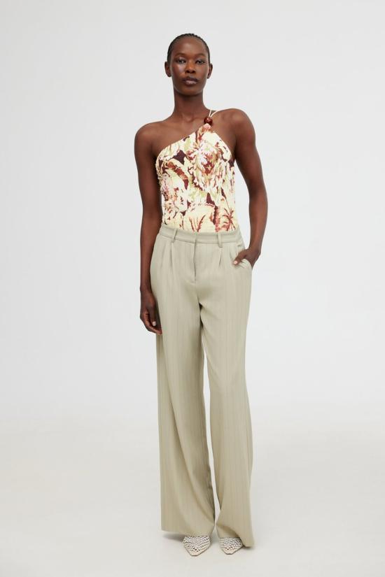  시그니피컨트 아더 민소매 티셔츠 Significant Other Simona 원숄더 탑 정글