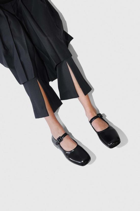  샌디리앙 힐/펌프스 Sandy Liang 메리 제인 포인트 블랙 스파졸라토 가죽