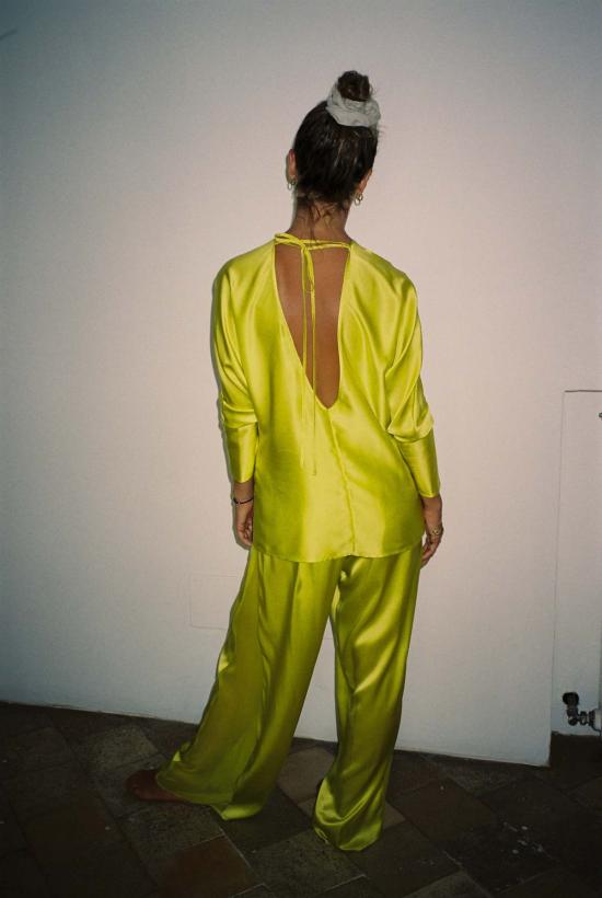  다두라 반팔 티셔츠 다투라 시트론 에스더 탑 시트론 - DATURA