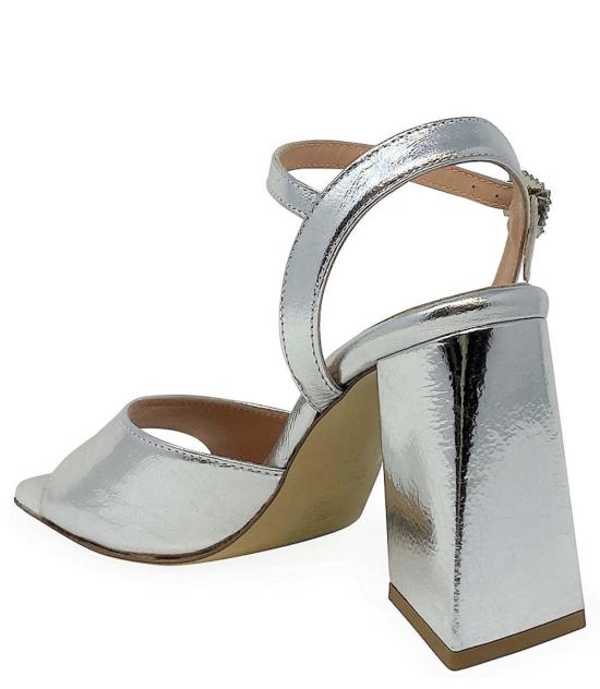  지암파올로 비오찌 힐/펌프스 Giampaolo Viozzi 가죽 삼각형 힐 실버 메탈릭 - GIAMPAOLO VIOZZI