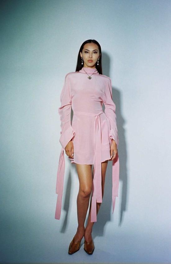  Zoltán Tóth 숏 원피스 실크 미니 타이 드레스 핑크