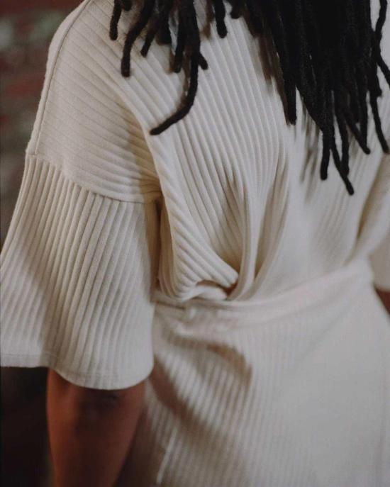  베이스레인지 후드 티셔츠 쇼 티 - BASERANGE