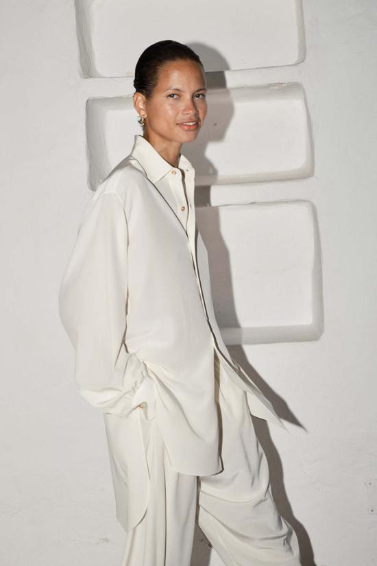  다두라 블라우스 다투라 실크 폴  나타