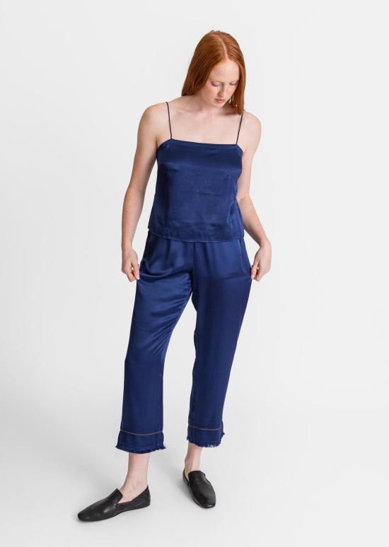  라쿠엘 알레그라 민소매 티셔츠 라켈 알레그라 크레센트 캐미 네이비 - RAQUEL ALLEGRA