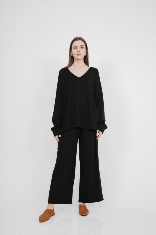  코린 컬렉션 튜닉 루나 V넥  탑 블랙