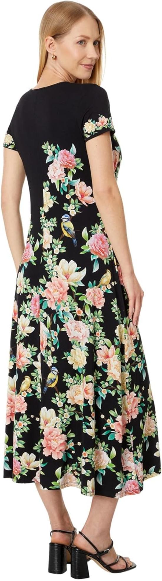  조니 와스 숏 원피스 Johnny는 Janie가 가장 좋아하는 캡 슬리브 드레스 Birdie였습니다. - JOHNNY WAS