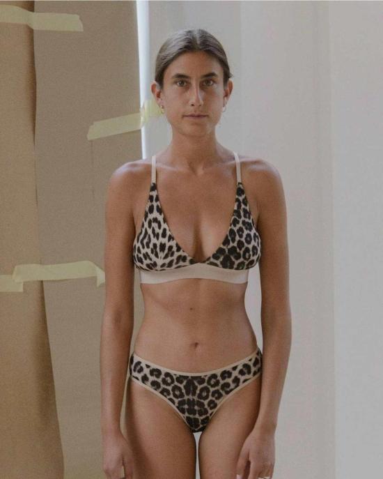  베이스레인지 브라 Baserange 스프링 레오파드 트라이앵글  프린트 - BASERANGE