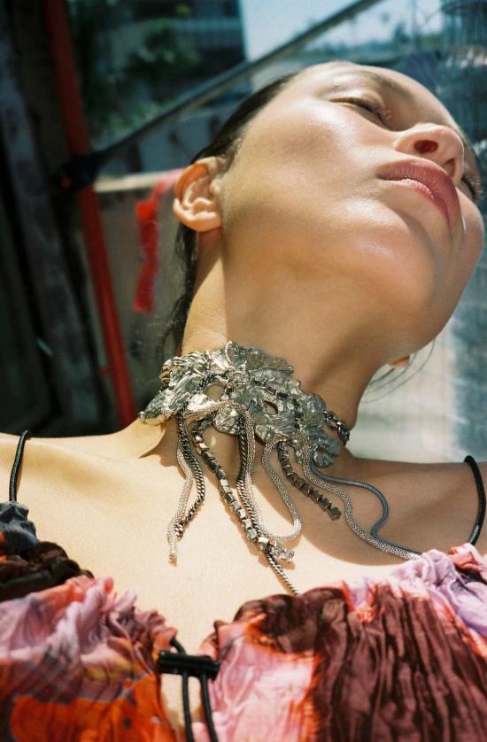  Alizee Quitman 목걸이/팬던트 알리지 퀴트먼 웹 플라워 초커 실버