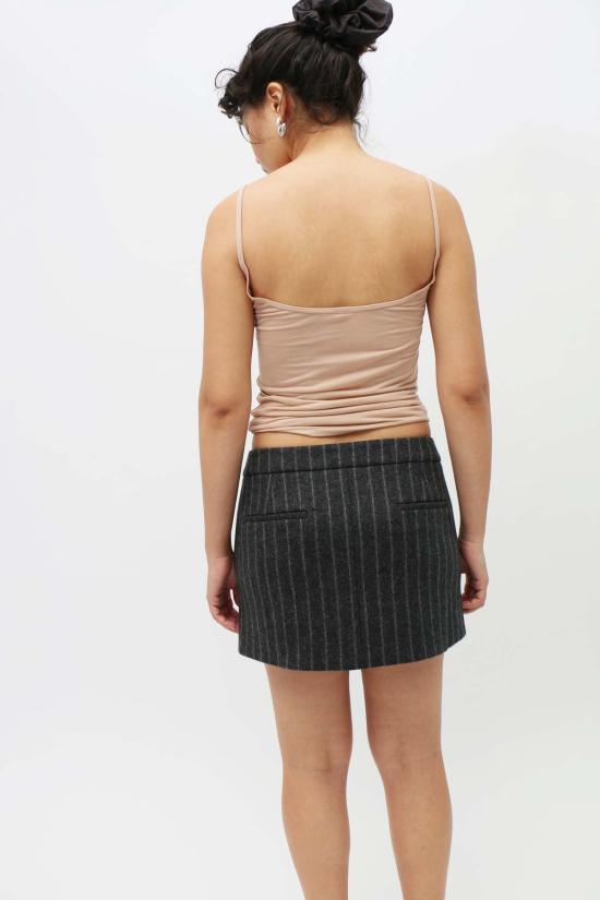  프리스카베라 숏 스커트 초크 울 핀스트라이프 미니 스커트 블랙 - PRISCAVERA