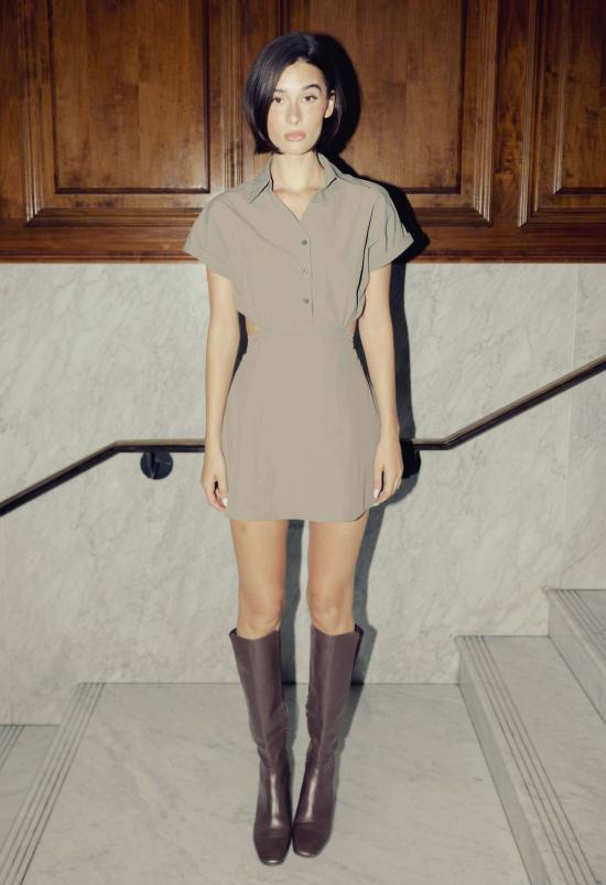  더 엔케이씨 스토어 숏 원피스 Nkc 스토어 미니 캣 드레스 그린 그레이 - The NKC Store