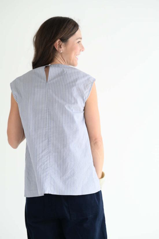  아푼토비 블라우스 A Punto B 슬리브리스 탑 데님 스트라이프 - A PUNTO B