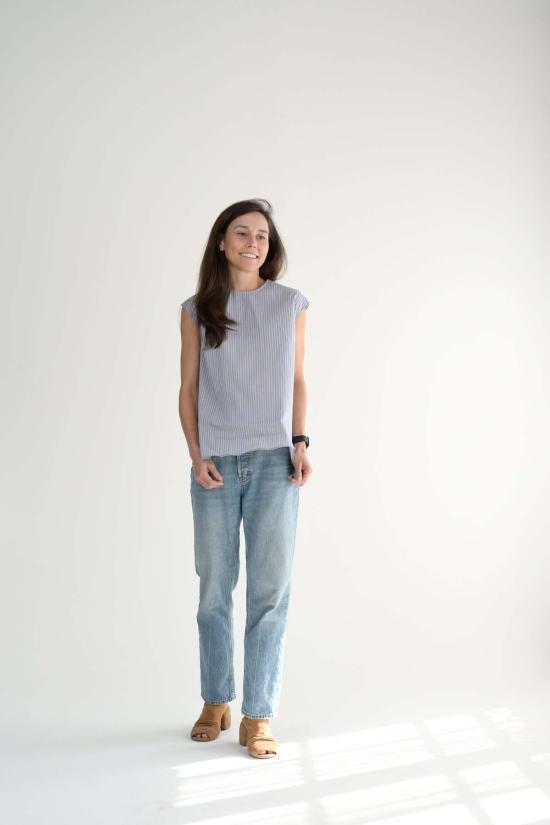  아푼토비 블라우스 A Punto B 슬리브리스 탑 데님 스트라이프