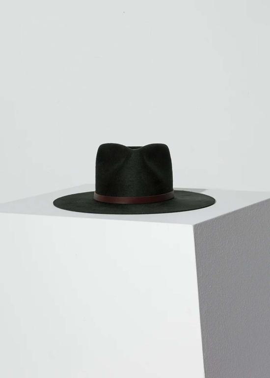  자네사레온 버킷햇 제네사 레오네 윈 - JANESSA LEONE