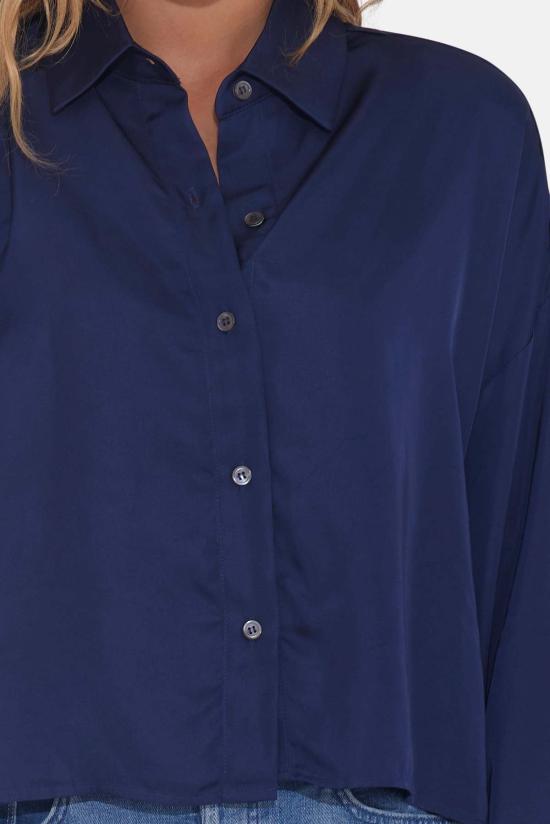  더 타일 클럽 셔츠 타일 클럽 로라 크롭 새틴 셔츠 네이비 - THE TILE CLUB