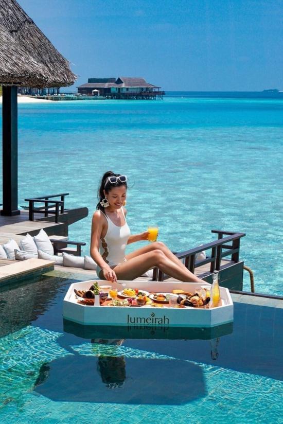  솔리드 앤 스트라이프 원피스 수영복 제니퍼 원피스 크림 - SOLID AND STRIPED