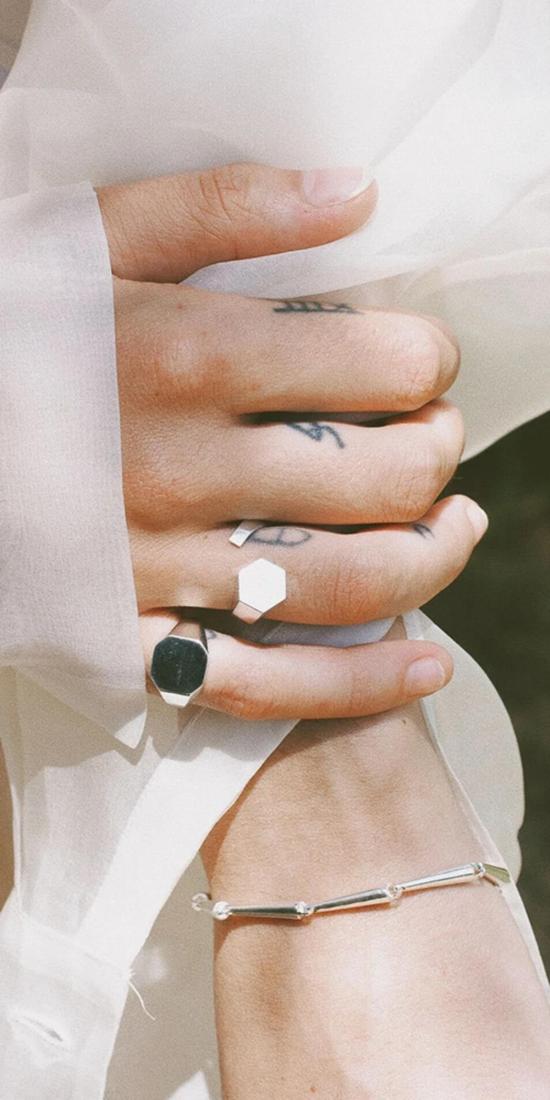  로렌 스튜어트 반지 육각형 시그넷 - LOREN STEWART