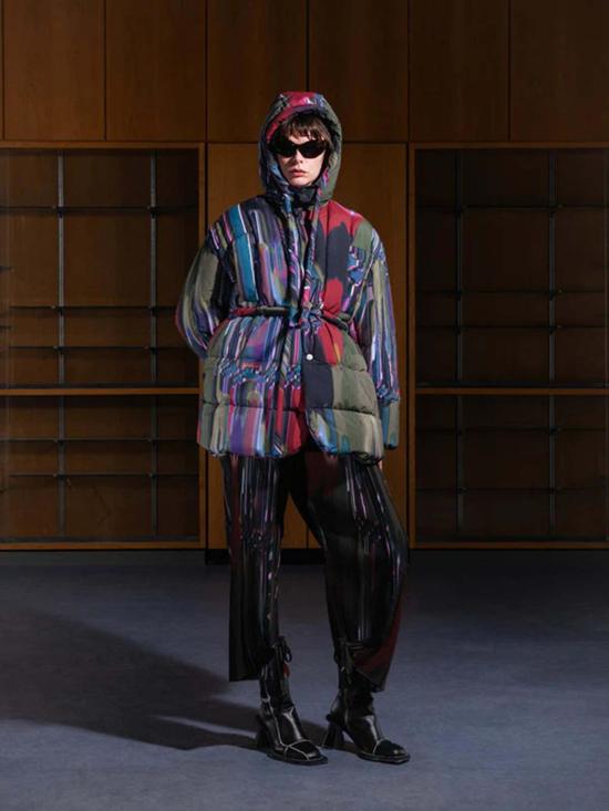  헨릭 빕스코브 봄버 자켓 Henrik Vibskov 퍼프 퍼퍼 재킷 Dark Tetris Drips