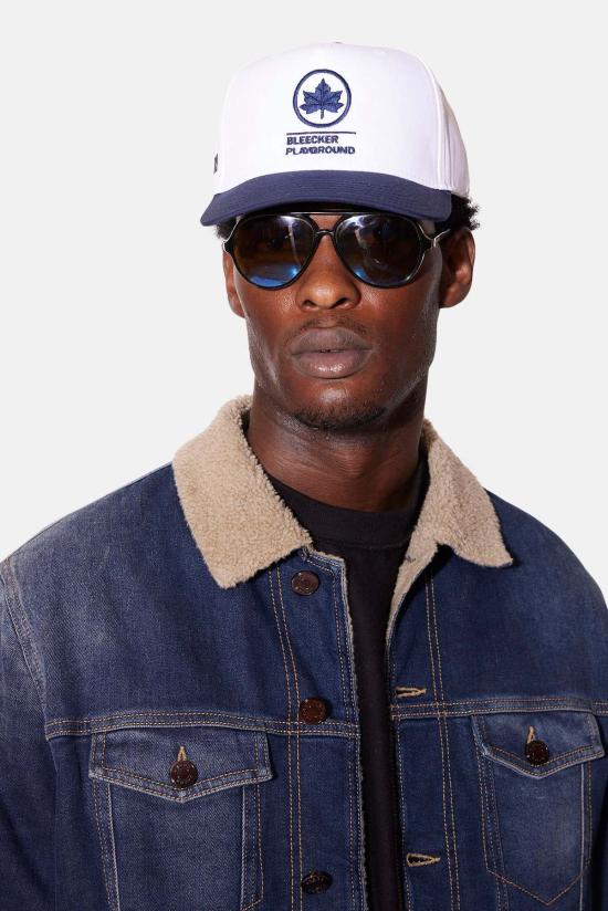  블루&크림 볼캡 블리커 플레이그라운드 스냅백 화이트/네이비 - BLUE&CREAM