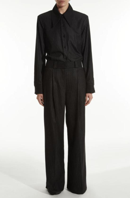  Saint Art 민소매 티셔츠 세인트 아트 알레산드라 핀스트라이프 버튼 다운 - SAINT ART