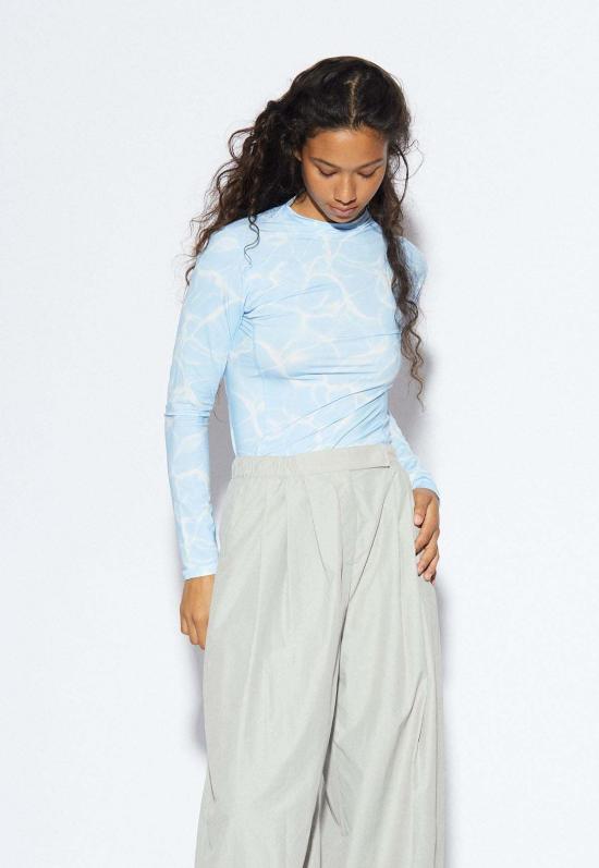  오벌 스퀘어 블라우스 오스 스카이  Aop 블루 풀