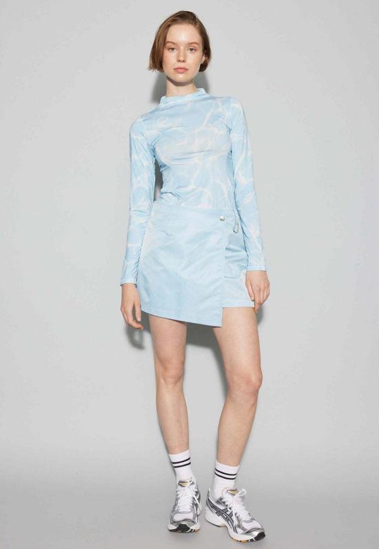  오벌 스퀘어 블라우스 오스 스카이  Aop 블루 풀 - OVAL SQUARE