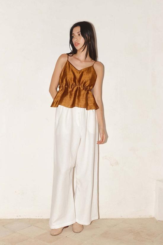  다두라 민소매 티셔츠 다투라 듀피온 스크런치 탑 카라멜 - DATURA