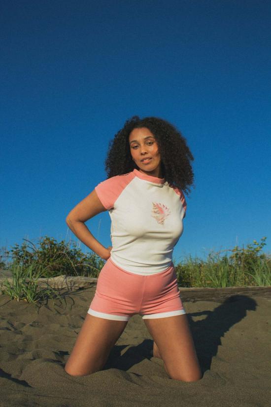  KSLAM 반팔 티셔츠 클램 일로나 티 - OTHER BRANDS