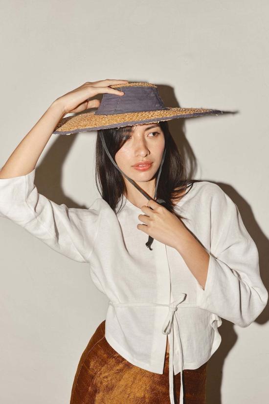  다두라 블라우스 다투라 페이 리넨  화이트 - DATURA