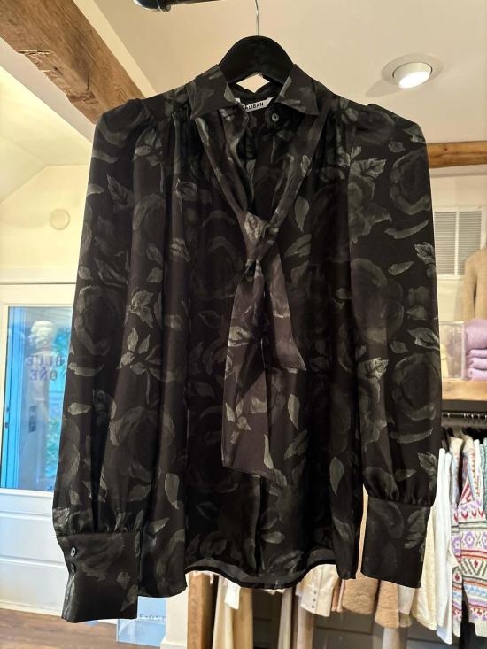  칼리반 블라우스 캘리반 보우타이  블랙 플로럴