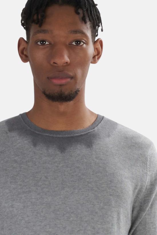  블루&크림 스웨터 딥다이 크루 그레이 - BLUE&CREAM