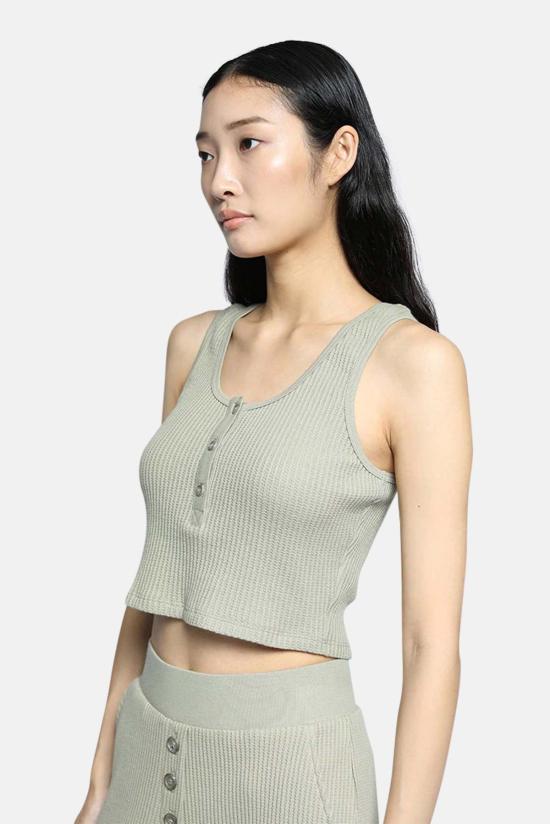  더레인지 민소매 티셔츠 레인지 점보 스타크 크롭 헨리 탱크 모스 - THE RANGE