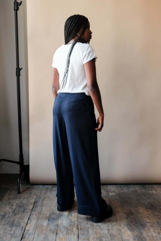  에이골디 반팔 티셔츠 아골드 아딘 쉬런큰 티셔츠 - AGOLDE