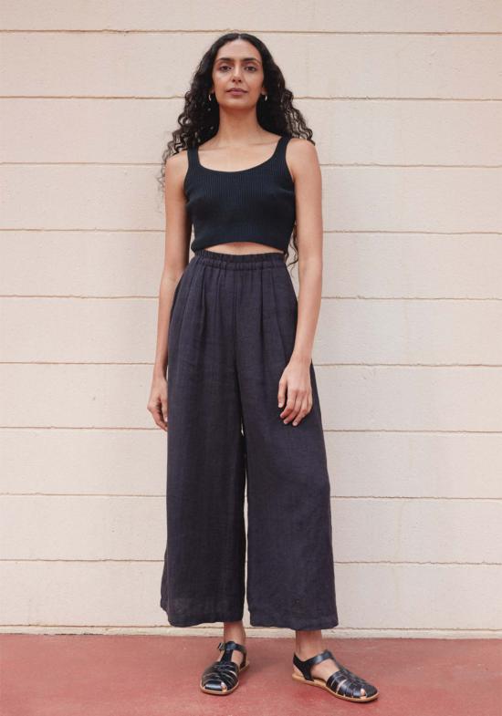  퍼스트 라이트 민소매 티셔츠 다니엘라 탱크 블랙 - FIRST RITE