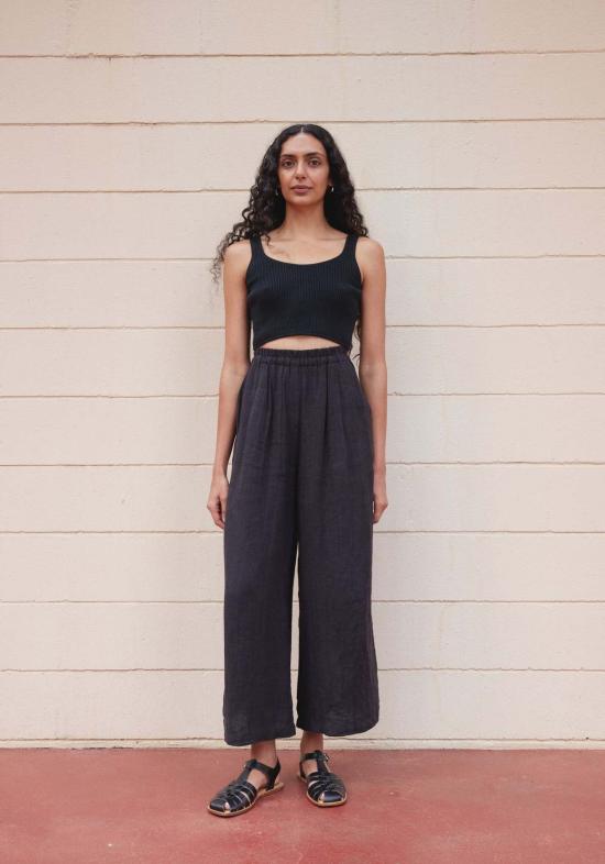  퍼스트 라이트 민소매 티셔츠 다니엘라 탱크 블랙