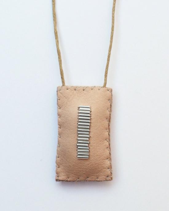  See Real Flowers 목걸이/팬던트 은으로 만든 진짜 꽃 가죽 부적을 보세요 - OTHER BRANDS