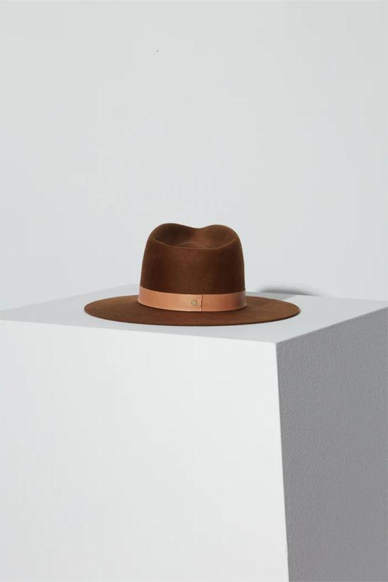  자네사레온 버킷햇 Janessa Leone Stewart Hat 위스키 - JANESSA LEONE