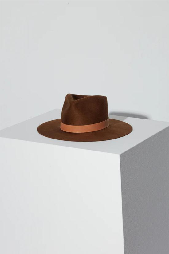  자네사레온 버킷햇 Janessa Leone Stewart Hat 위스키 - JANESSA LEONE