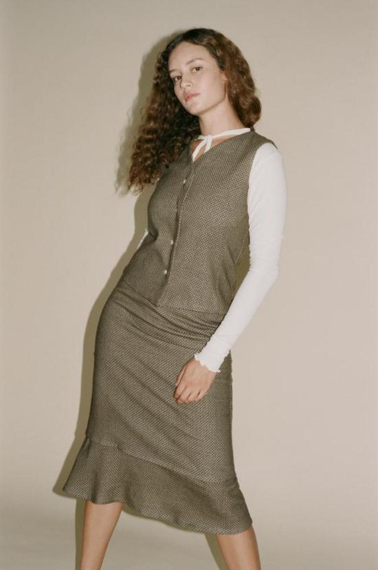  베이스레인지 미디 스커트 베이스렌지 아뎀 스커트 체크 - BASERANGE