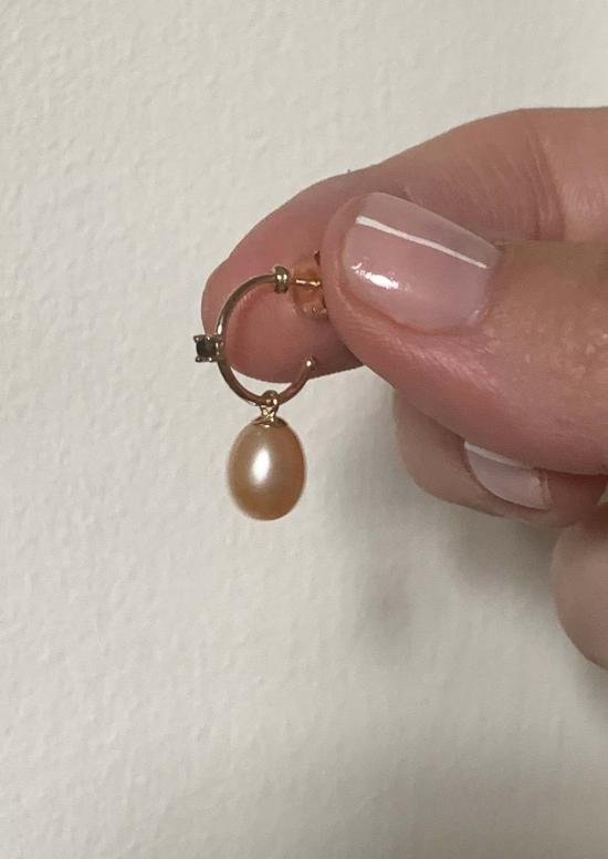  Concrete Collective NYC 이어링 콘크리트 콜렉티브 NYC 다이아몬드/펄 후프 블랙/블러시 - OTHER BRANDS