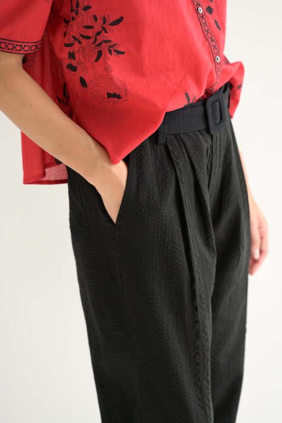  알릭스 오브 보헤미아 스트레이트 팬츠 콜렛 누아르 세어서커 팬츠 블랙 - ALIX OF BOHEMIA