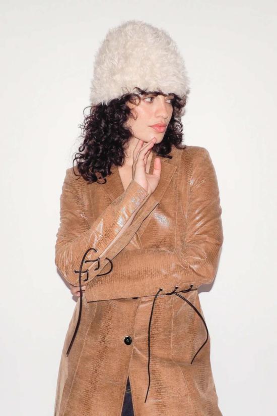  클라이드 비니 퍼 토크 크림 샤그