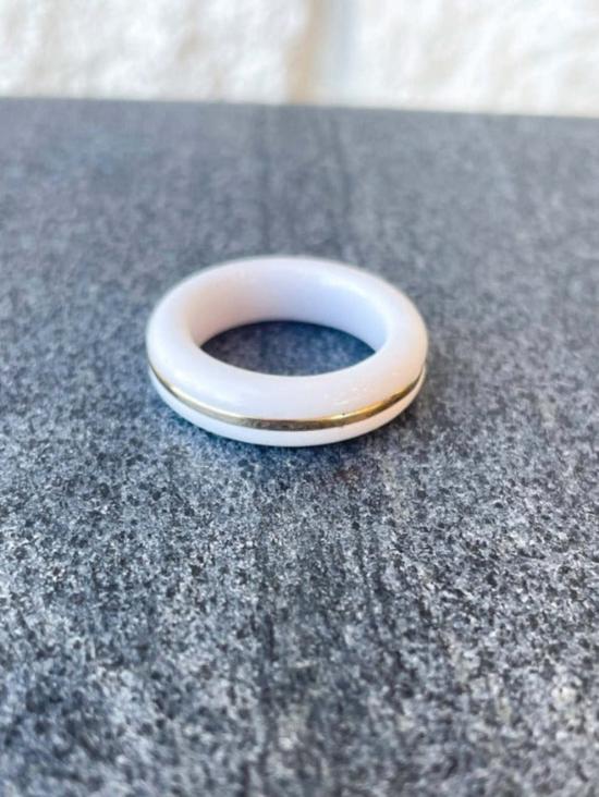  바이 파리아 반지 Pariah 14K 에센셜 스태킹 링 화이트 아게이트