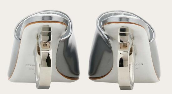  살바토레 페라가모 뮬/슬리퍼 여성용 아스트로 엘리나 70mm 가죽 슬라이드 뮬 실버 - SALVATORE FERRAGAMO