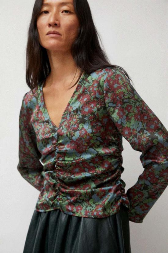  넘버 식스 블라우스 No.6 비엔나 탑 와인 가든