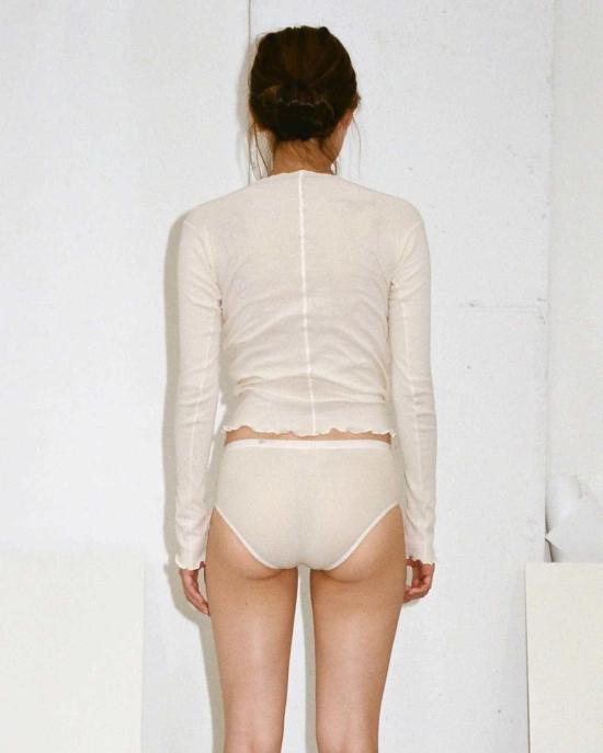  베이스레인지 긴팔 티셔츠 베이스렌지 파마 롱슬리브 오프화이트 - BASERANGE