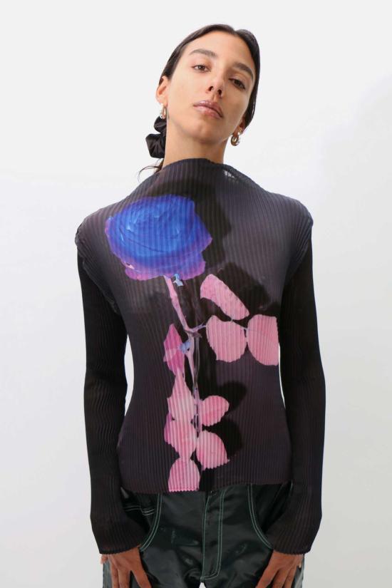  줄리아 호이어 블라우스 로즈 리 플리티드 탑 블루 - JULIA HEUER