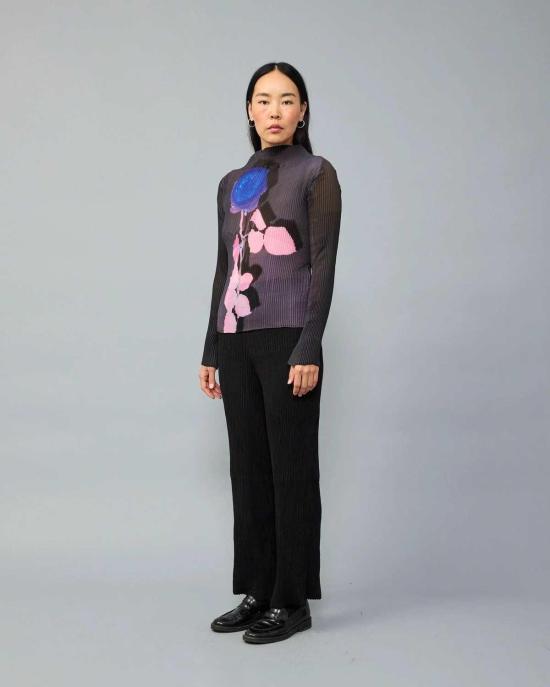  줄리아 호이어 블라우스 로즈 리 플리티드 탑 블루 - JULIA HEUER