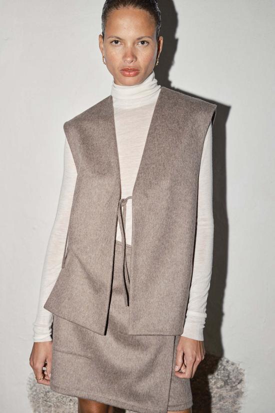  다두라 베스트 Datura Loden 양모 조끼 회갈색 - DATURA