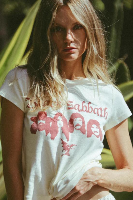  피플 오브 레이저 반팔 티셔츠 People Of Leisure 블랙 사바스 베이비 티 크림